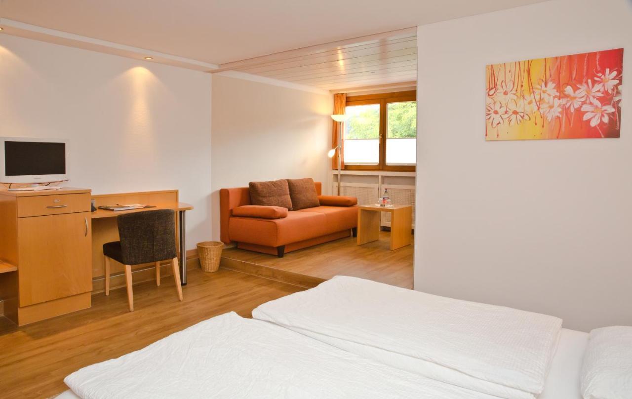 Gartenhotel Feldeck Lauchringen ภายนอก รูปภาพ